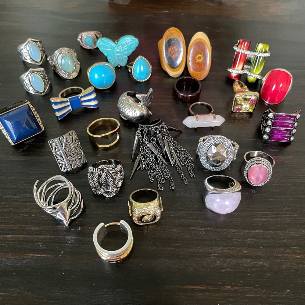 27 rings jewelry lot